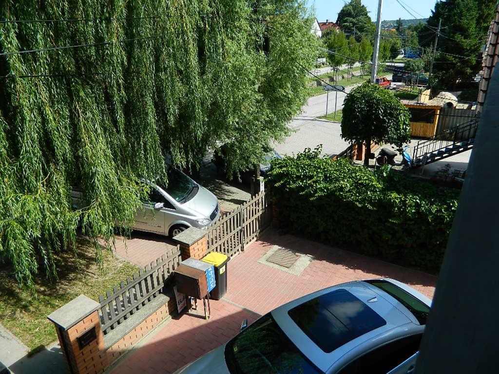 Helga Vendeghaz Hotel Budaörs Екстериор снимка